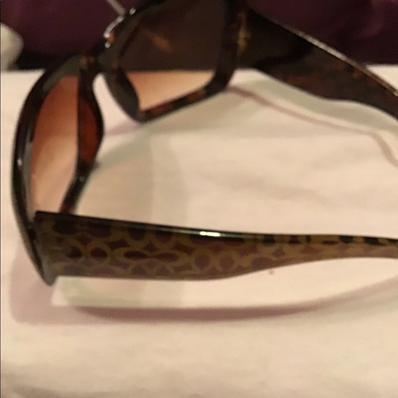 Ladies boutique style,sunglasses - Picture 4 of 6